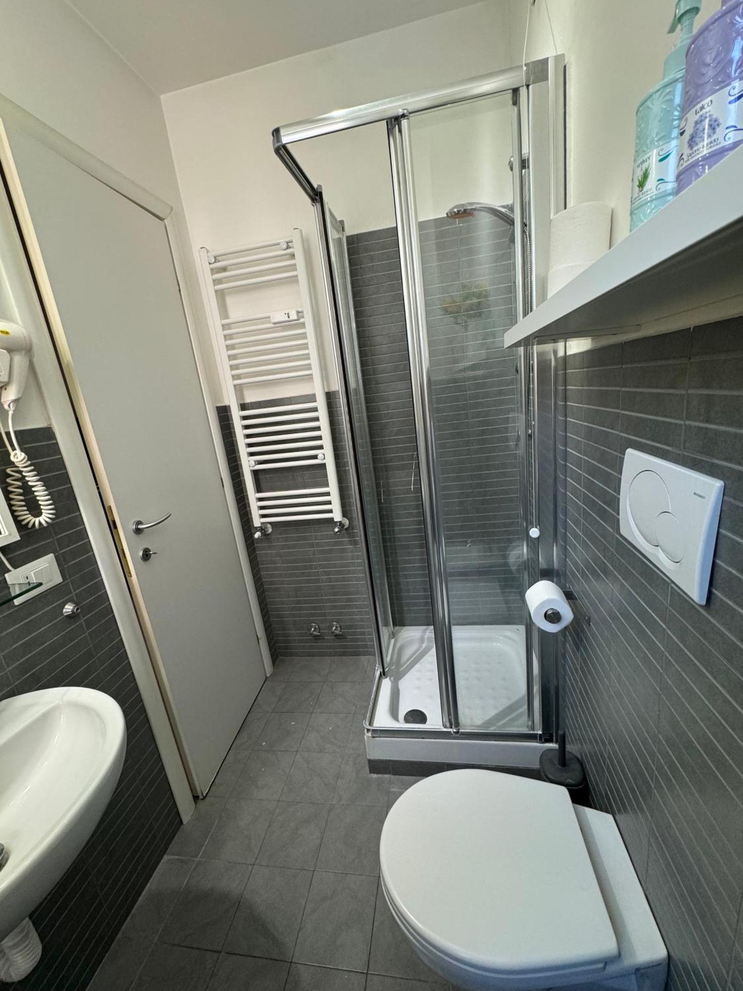 Tiburtina Suites, Roma Esterno foto