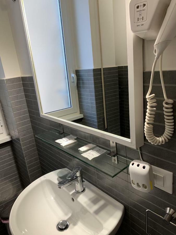 Tiburtina Suites, Roma Esterno foto